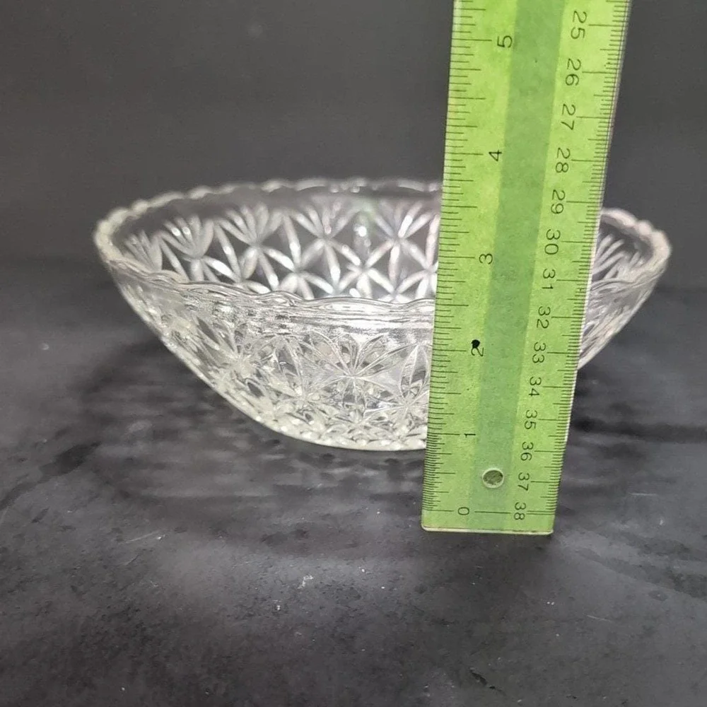 Pressed‎ Glass Petal Design Clear Serving Bowl, Replacement Vintage Glassware